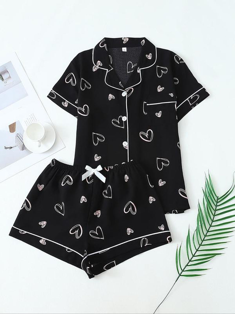 Women'S Heart Print Short Sleeve Pajama Two-Piece Set, Elegant Comfy Lapel Neck Button up Shirt & Shorts Pj Set, Ladies Summer Sleepwear Valentine'S Day, Gift Valentine'S Day