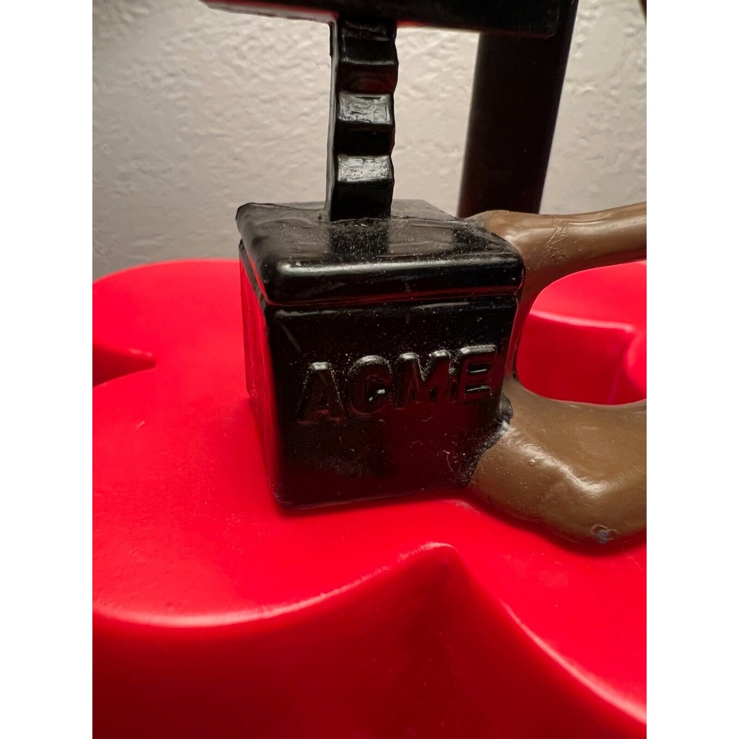 Vintage 1997 Wiley Coyote TNT Lamp, RARE FIND EXCELLENT CONDITION!!